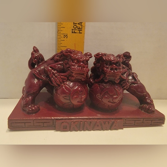 Traditional vintage Okinawa Shisa Dogs (Foo Dogs)Cinnabar resin pre-owned - Picture 9 of 9